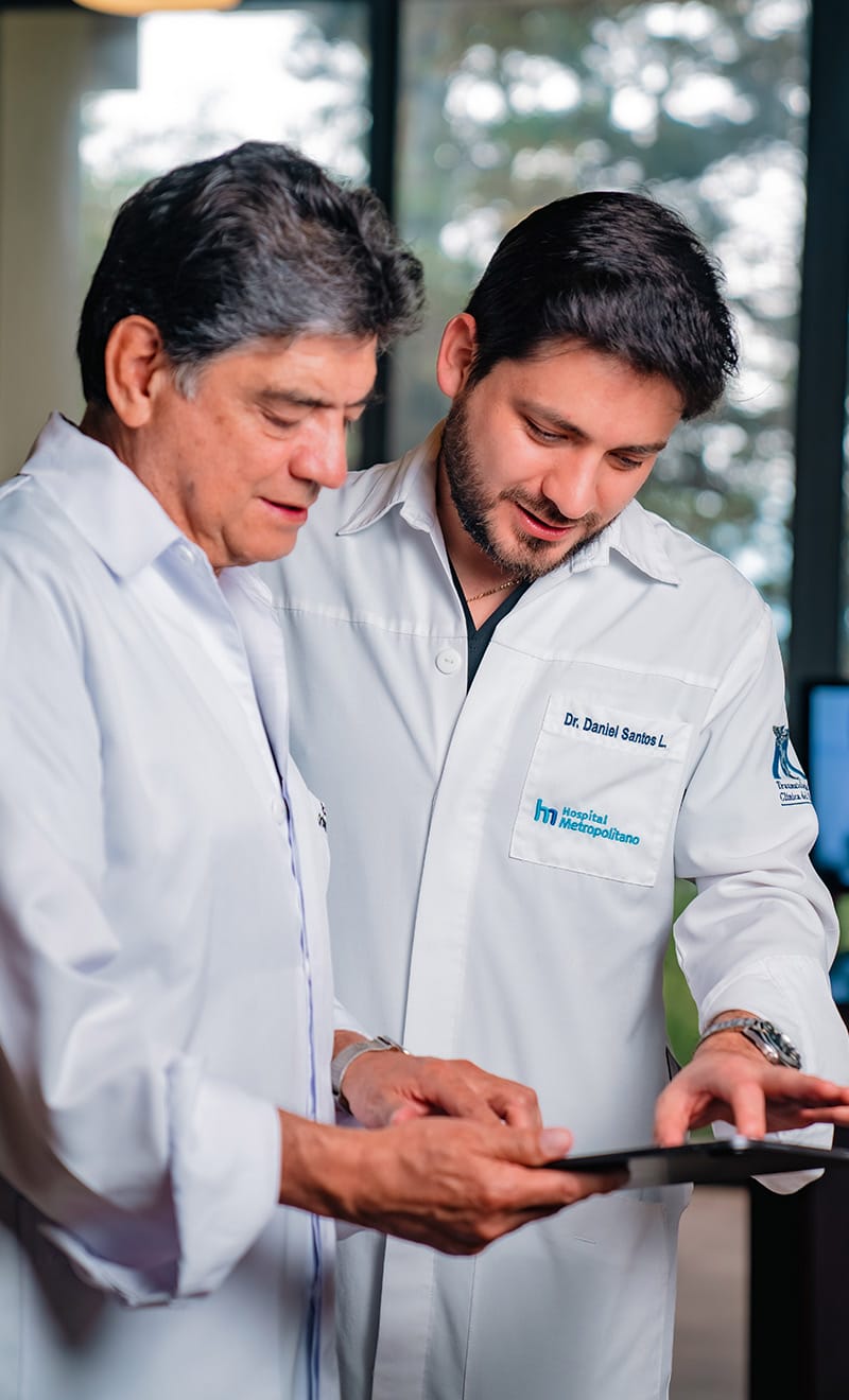 Dr. Daniel Santos | Especialista en rodilla y lesiones deportivas